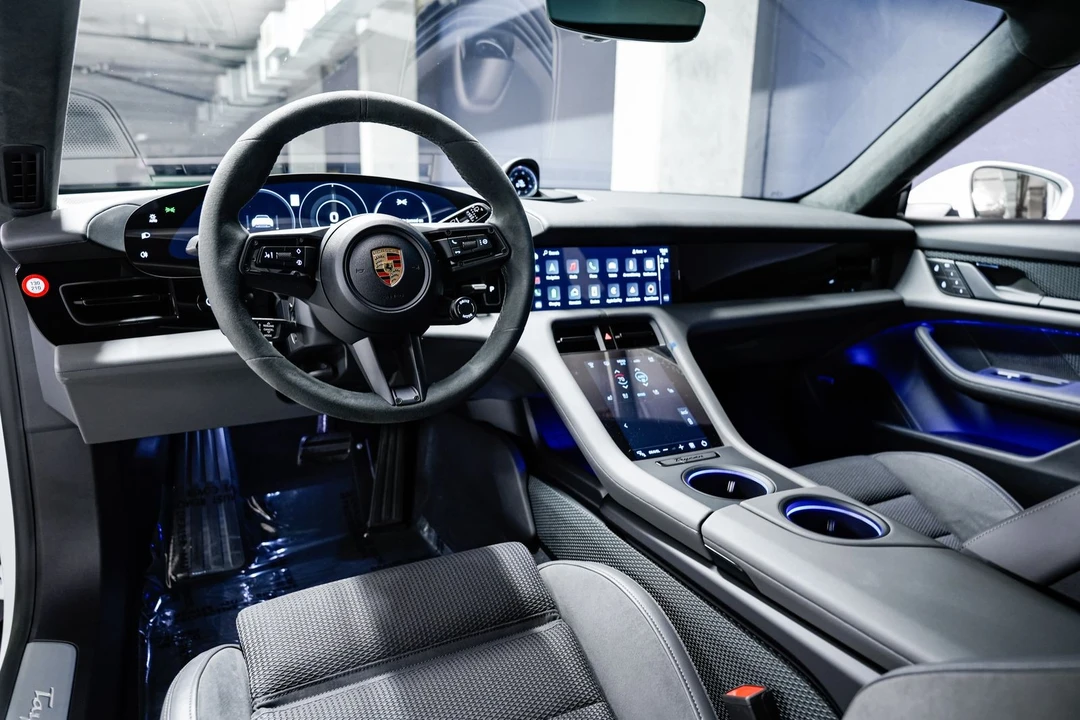 2023 Porsche 718 Cayman - Image 9 of 31