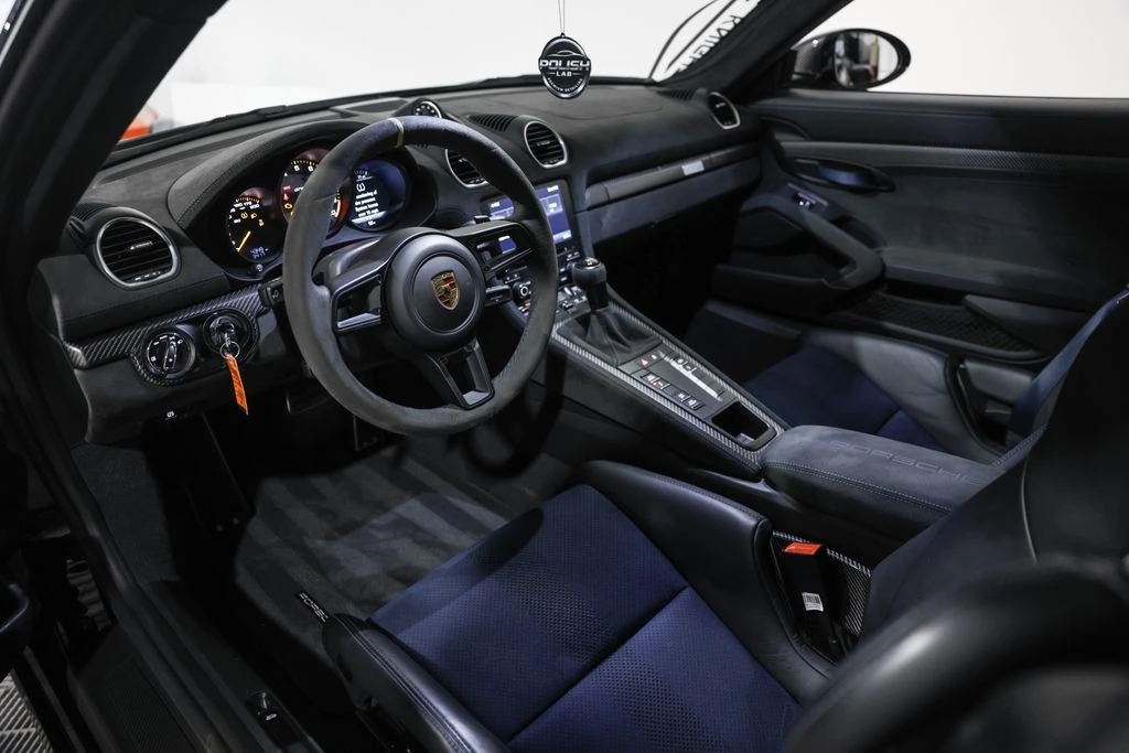 2023 Porsche 718 Cayman GT4 RS - Image 28 of 31