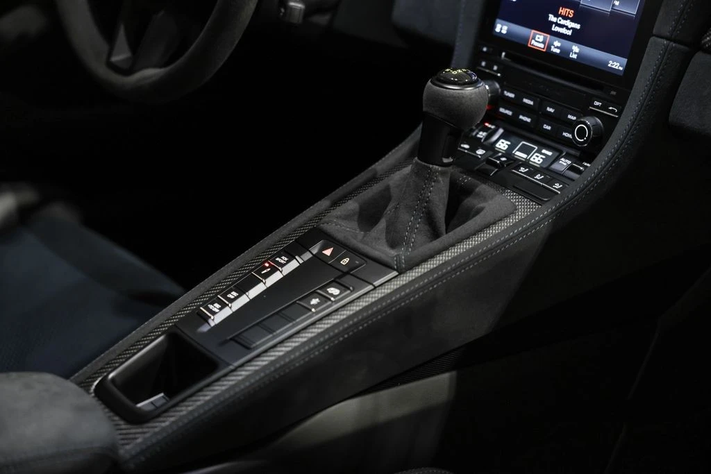 2023 Porsche 718 Cayman GT4 RS - Image 27 of 31