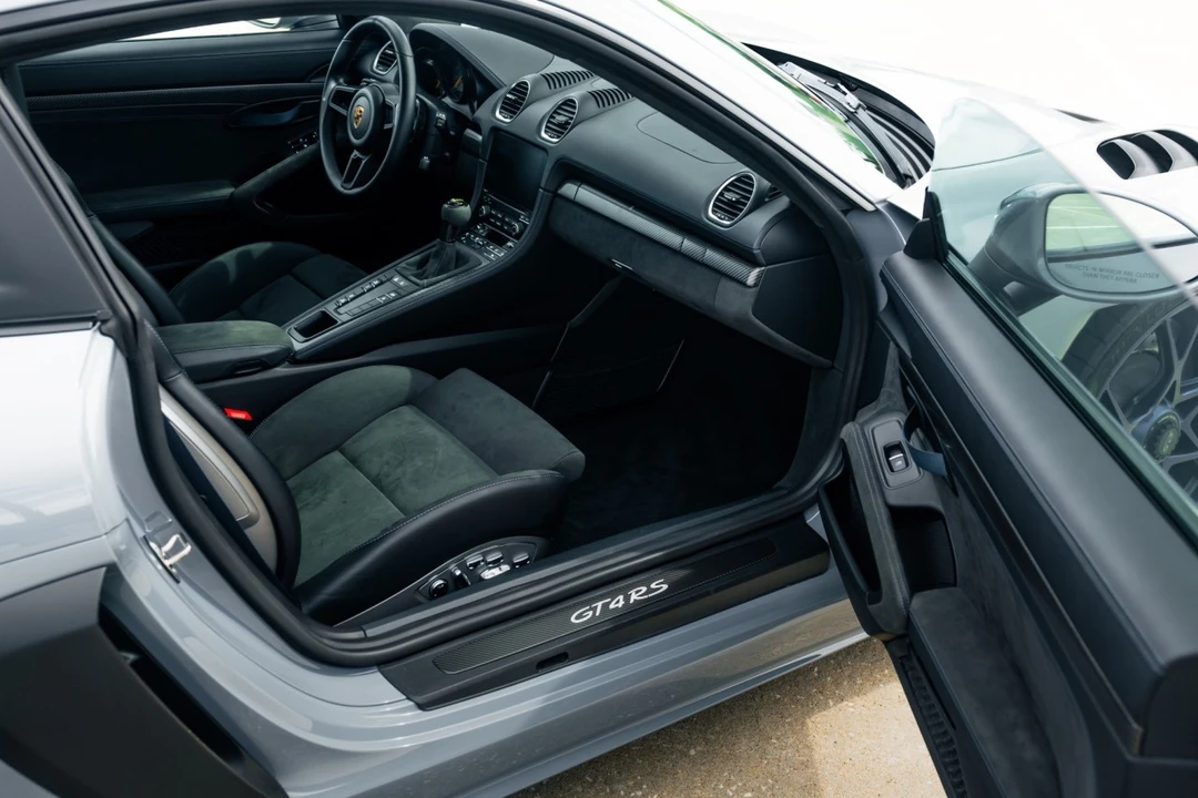 2023 Porsche 718 Cayman GT4 RS - Image 26 of 31