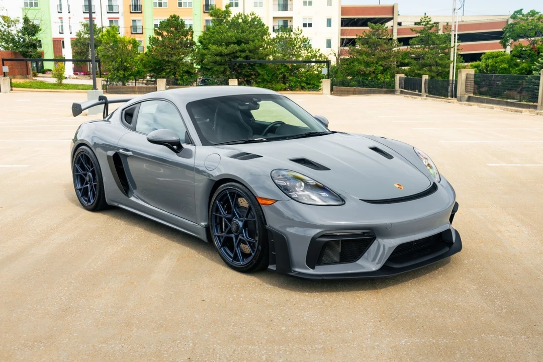 2023 Porsche 718 Cayman GT4 RS - Image 25 of 31