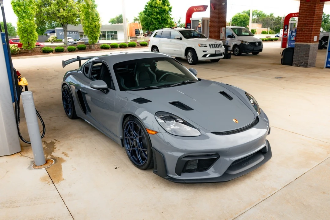 2023 Porsche 718 Cayman GT4 RS - Image 7 of 31