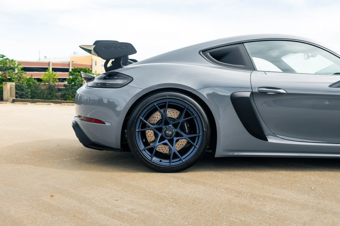 2023 Porsche 718 Cayman GT4 RS - Image 22 of 31
