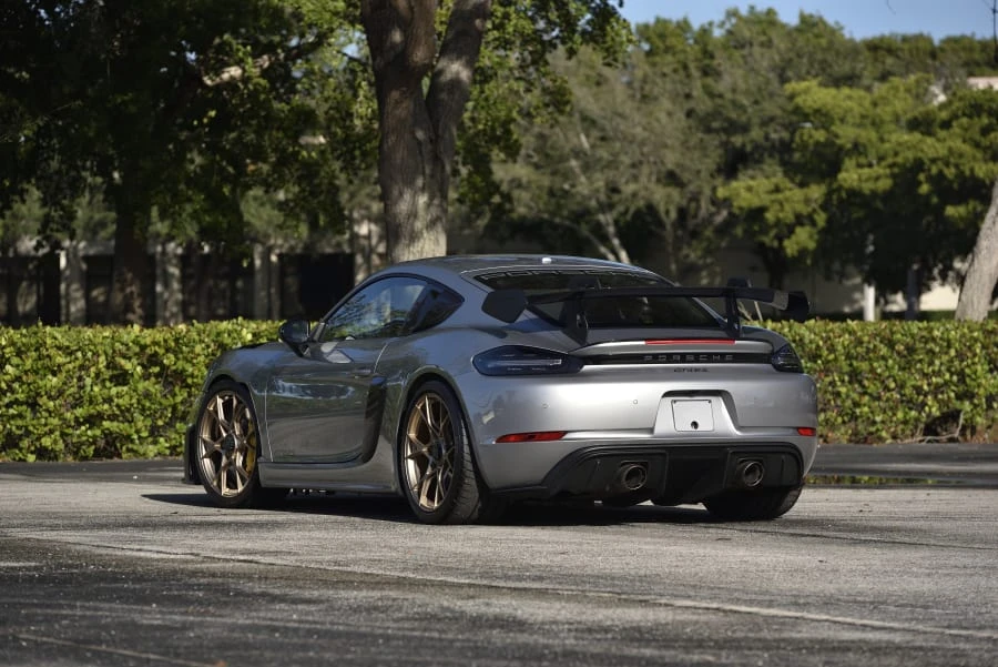 2023 Porsche 718 Cayman GT4 RS - Image 16 of 31