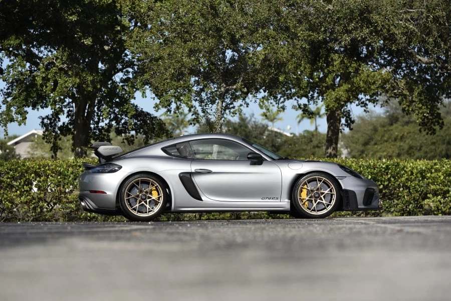 2023 Porsche 718 Cayman GT4 RS - Image 2 of 31