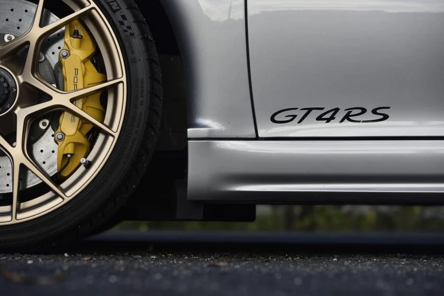 2023 Porsche 718 Cayman GT4 RS - Image 15 of 31