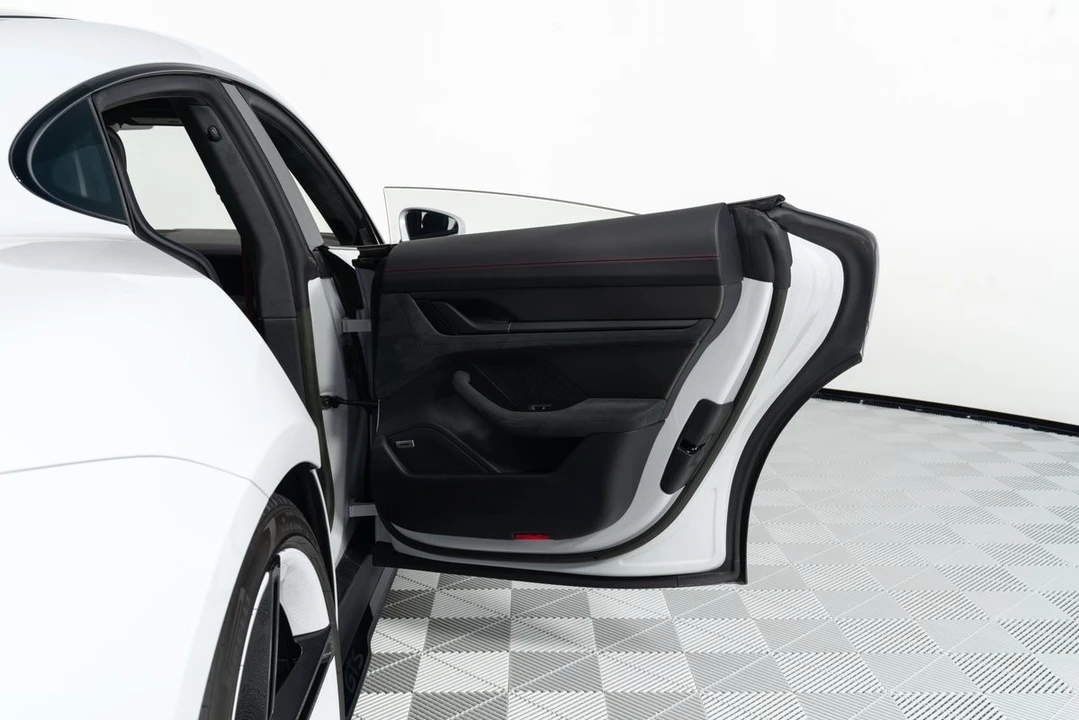 2023 Porsche 718 Cayman GTS 4.0 - Image 22 of 31