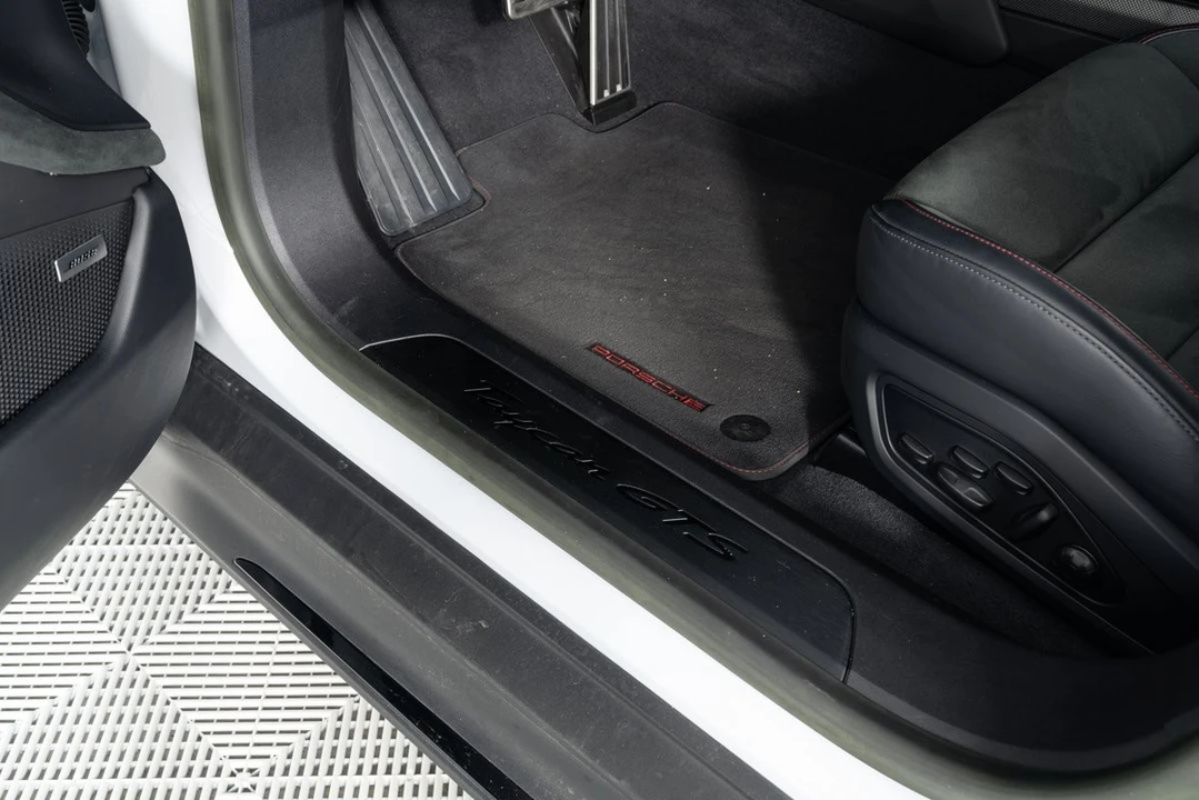 2023 Porsche 718 Cayman GTS 4.0 - Image 13 of 31