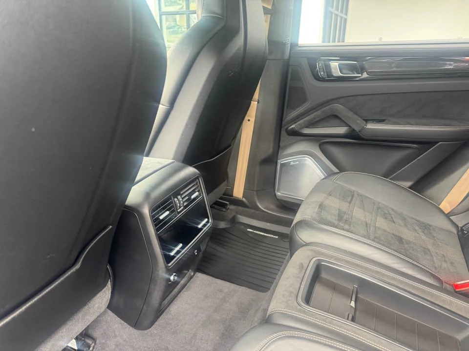 2023 Porsche 911 - Image 13 of 15