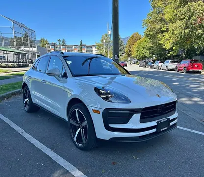 2023 Porsche Macan Base