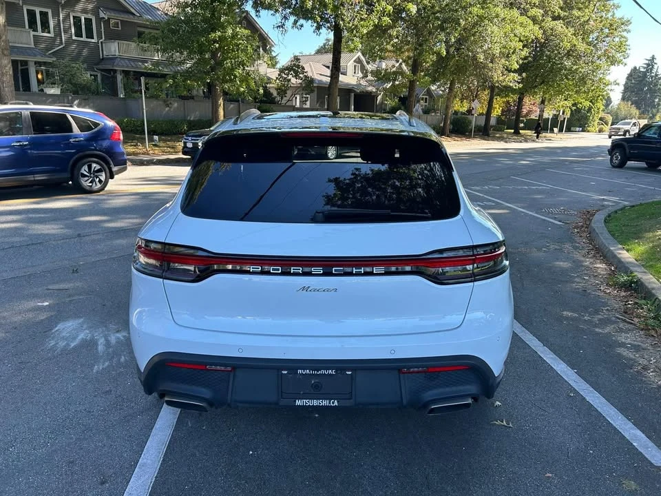 2023 Porsche Macan - Image 7 of 17