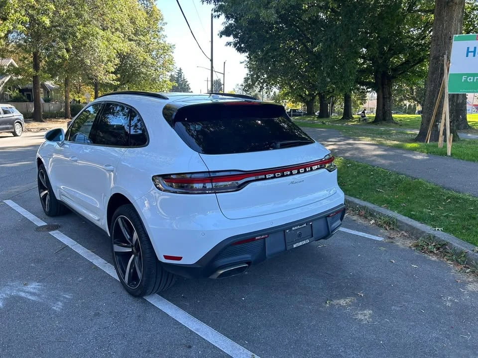 2023 Porsche Macan - Image 6 of 17