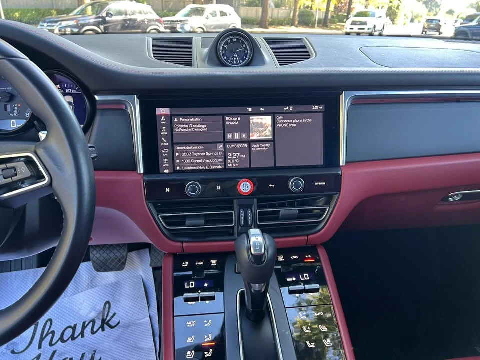2023 Porsche Macan - Image 12 of 17