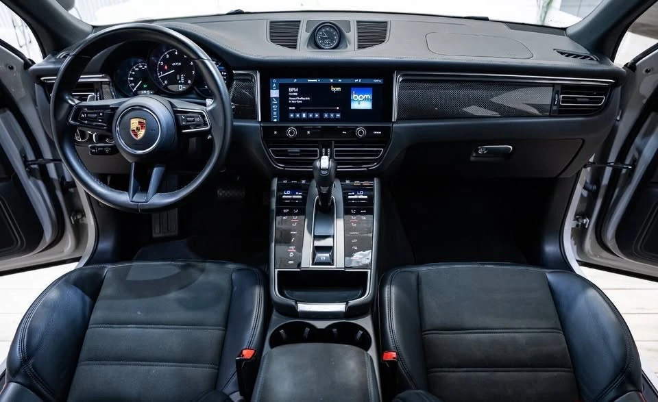 2023 Porsche Macan GTS - Image 14 of 17