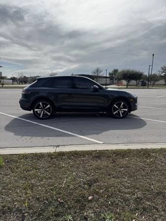2023 Porsche Macan - Image 2 of 5