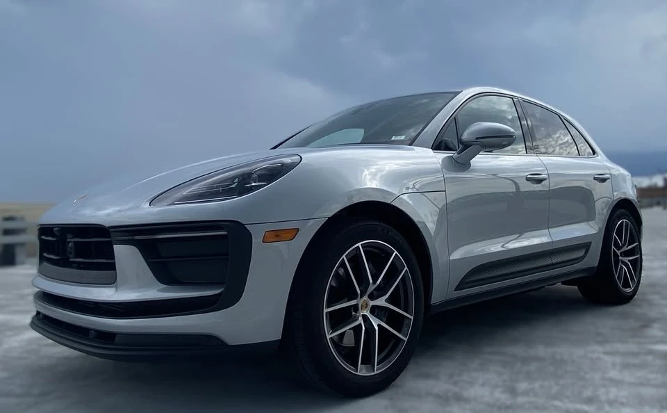 2023 Porsche Macan - Image 8 of 19