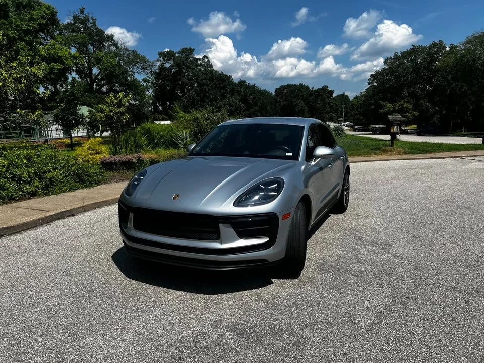 2023 Porsche Macan - Image 3 of 19
