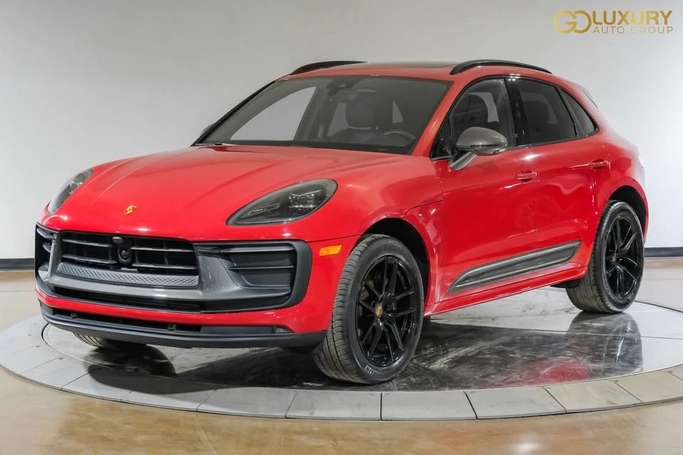 2023 Porsche Macan - Image 8 of 20