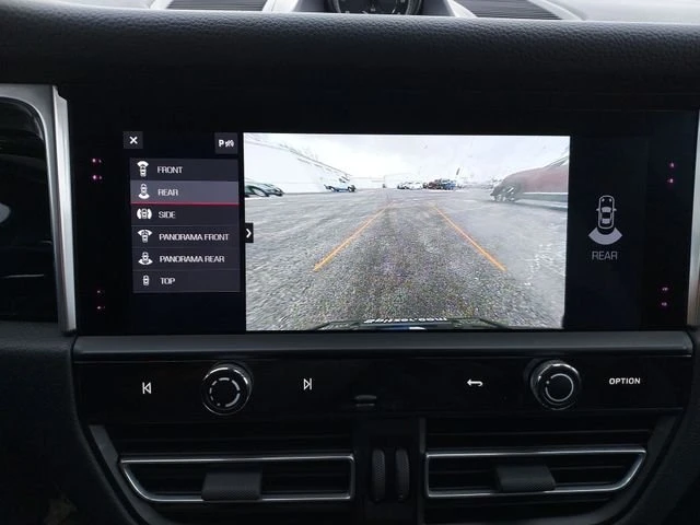 2023 Porsche Macan - Image 6 of 18