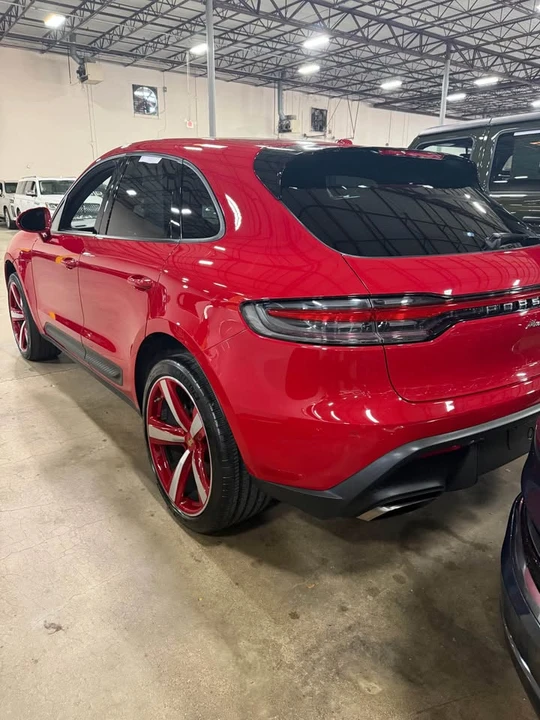 2023 Porsche Macan - Image 5 of 8