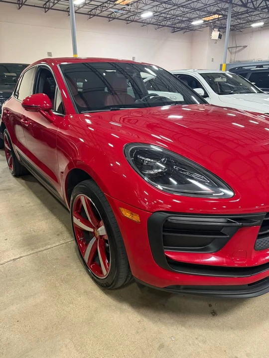 2023 Porsche Macan - Image 6 of 8