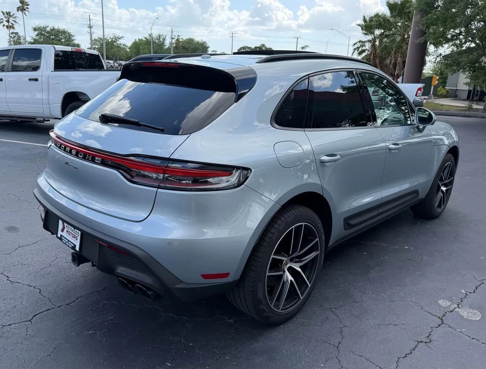 2023 Porsche Macan - Image 8 of 20