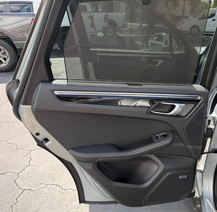 2023 Porsche Macan - Image 11 of 20