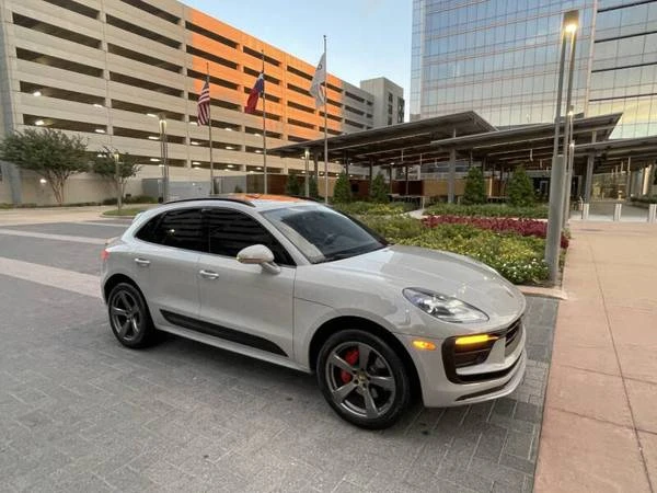 2023 Porsche Macan - Image 2 of 6