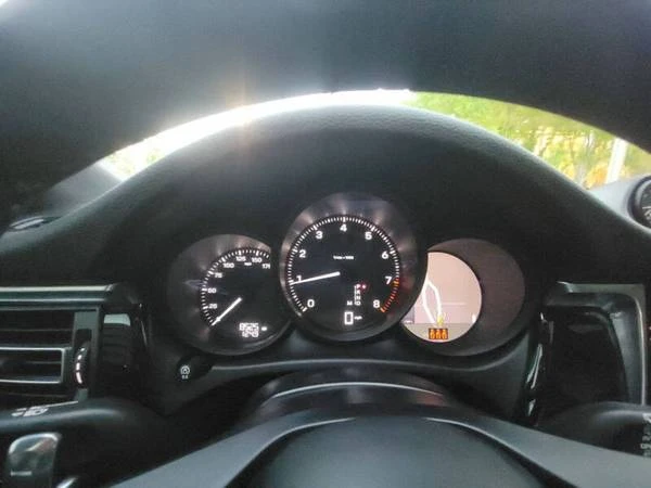 2023 Porsche Macan - Image 6 of 6