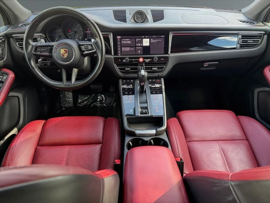 2023 Porsche Macan T - Image 11 of 20