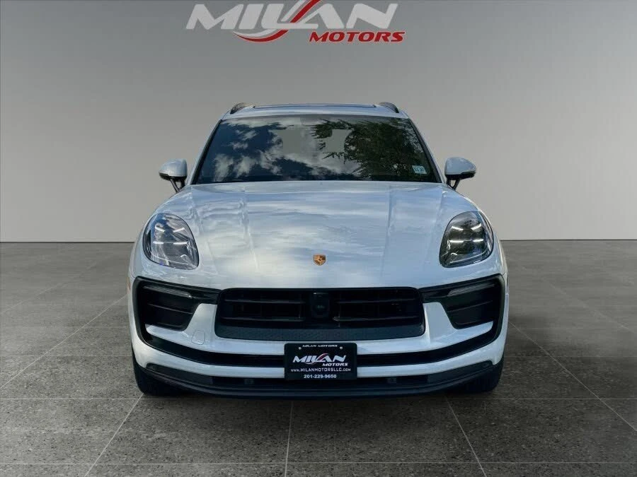 2023 Porsche Macan T - Image 8 of 20
