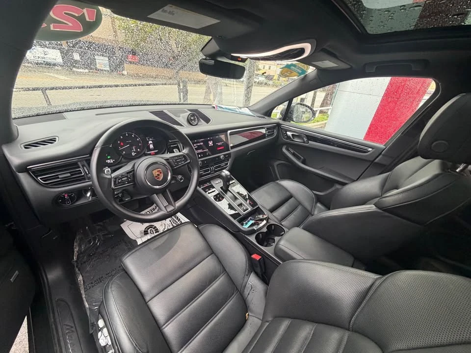 2023 Porsche Macan T - Image 6 of 11