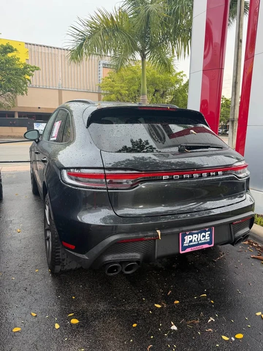 2023 Porsche Macan T - Image 3 of 11