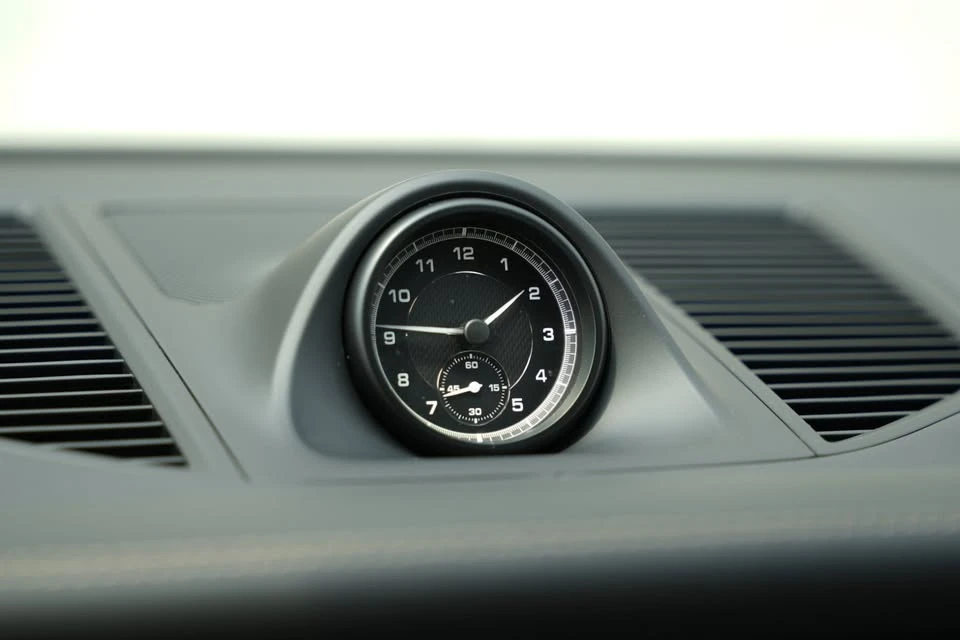 2023 Porsche Macan T - Image 13 of 15