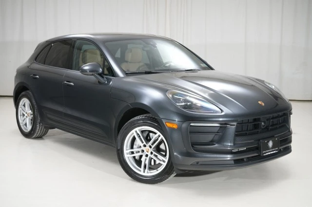 2023 Porsche Macan - Image 15 of 21
