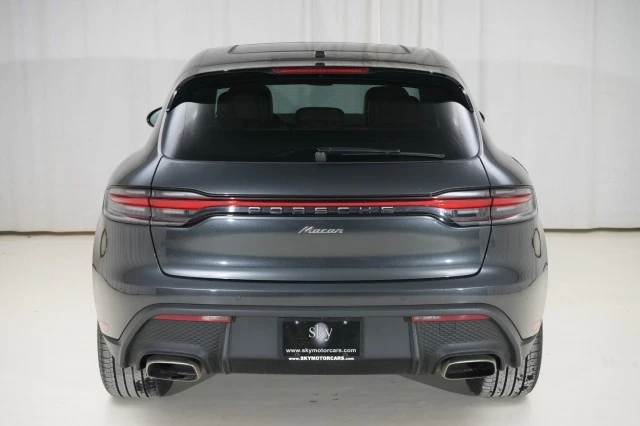 2023 Porsche Macan - Image 20 of 21