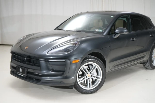2023 Porsche Macan - Image 5 of 21