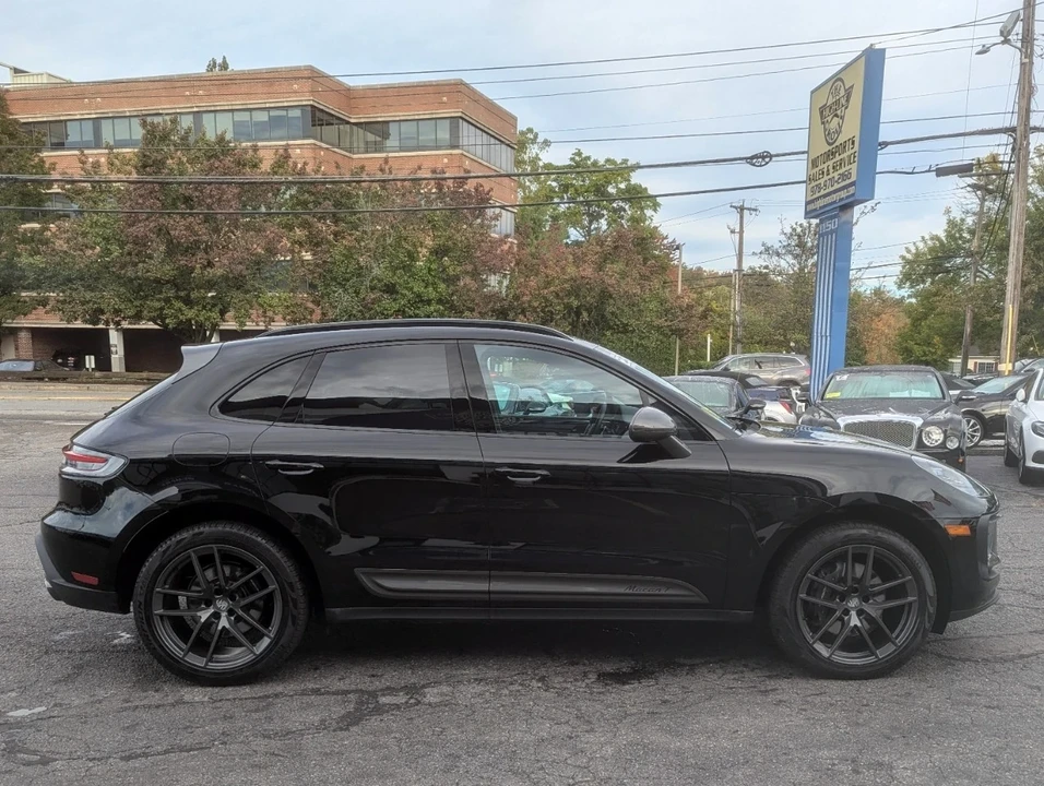2023 Porsche Macan - Image 6 of 21