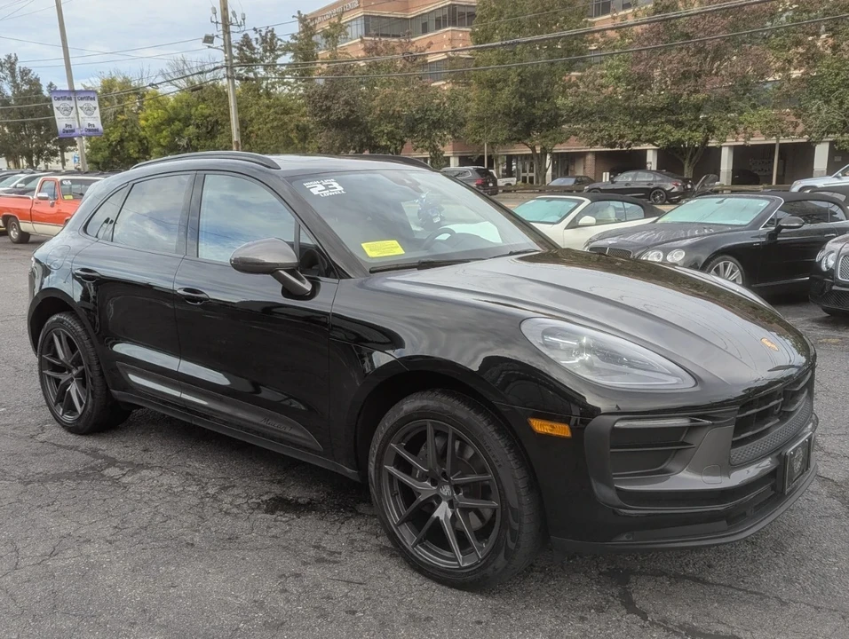 2023 Porsche Macan - Image 5 of 21