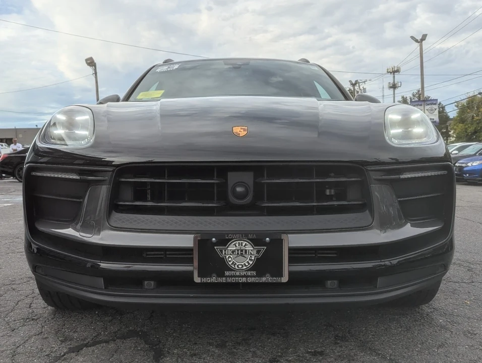 2023 Porsche Macan - Image 4 of 21