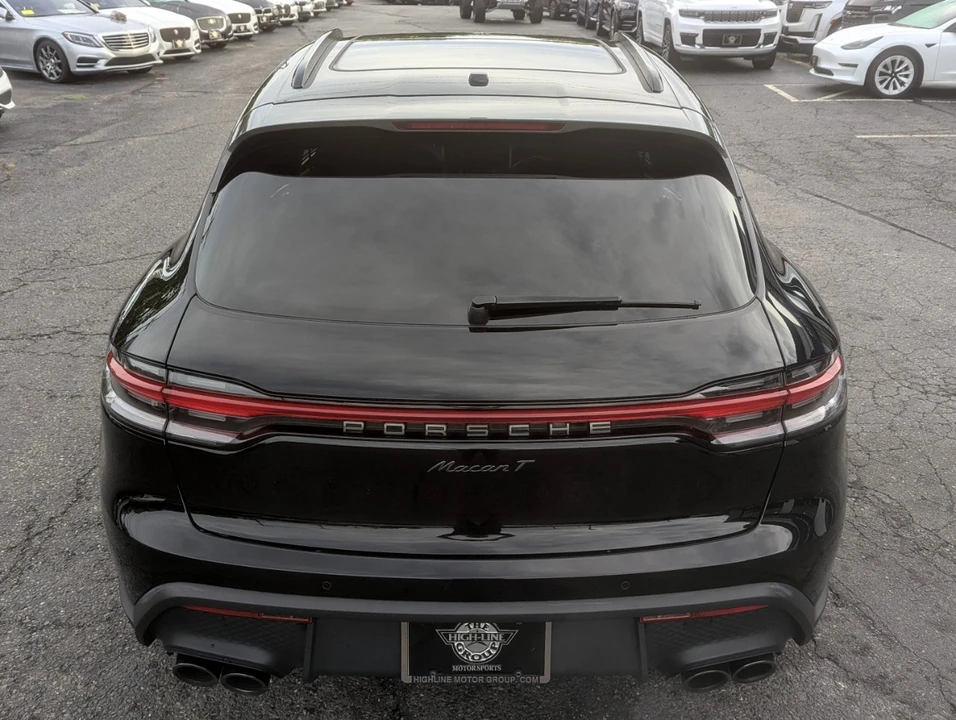 2023 Porsche Macan - Image 8 of 21