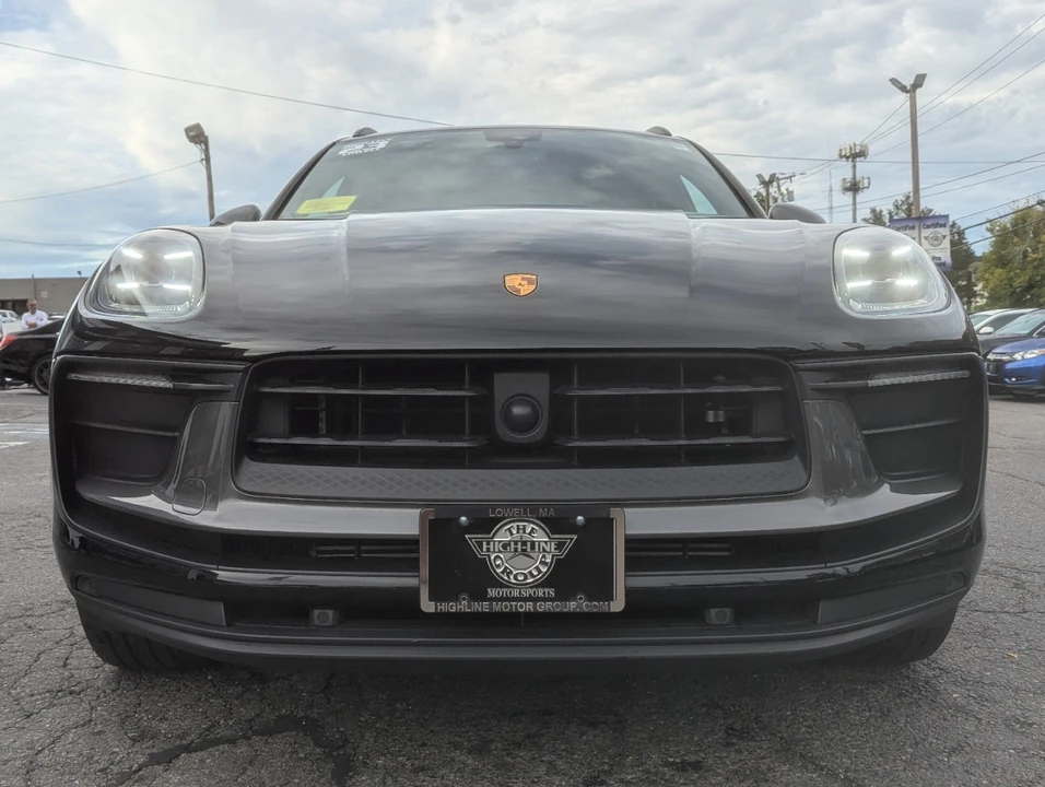 2023 Porsche Macan - Image 4 of 21