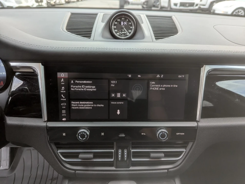 2023 Porsche Macan - Image 21 of 21