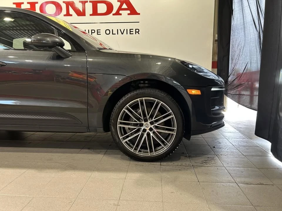 2023 Porsche Macan - Image 6 of 20