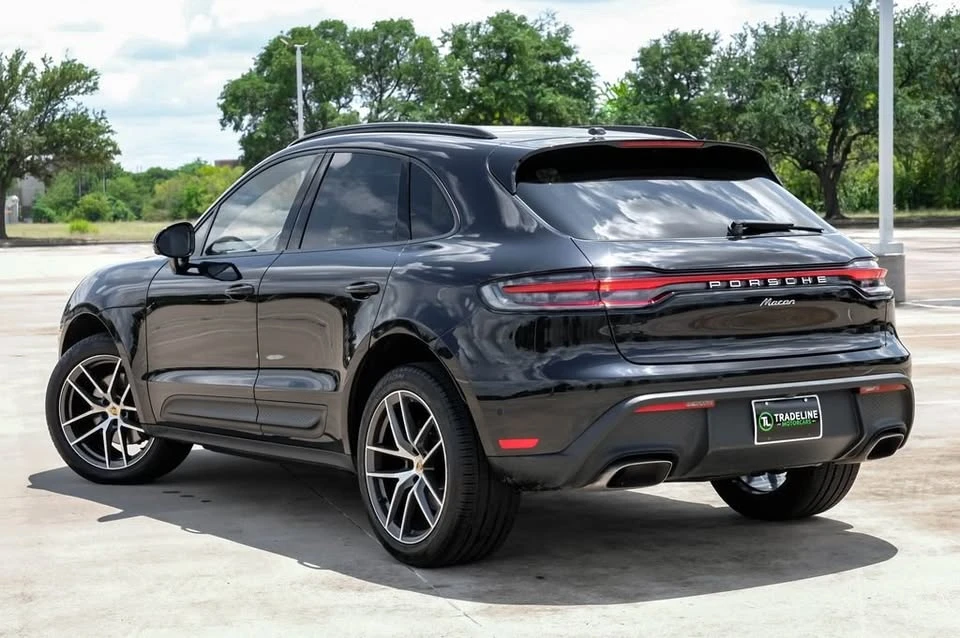 2023 Porsche Macan T - Image 8 of 18