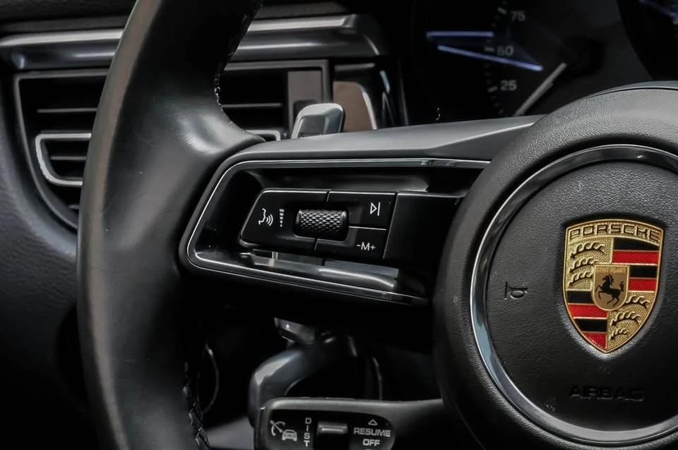2023 Porsche Macan T - Image 18 of 18