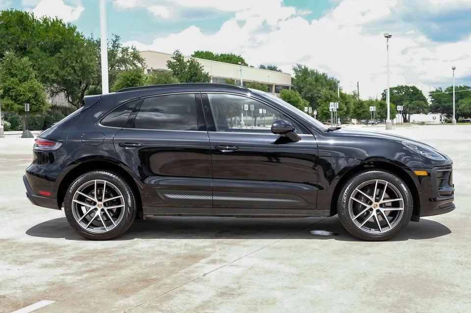 2023 Porsche Macan T - Image 3 of 18