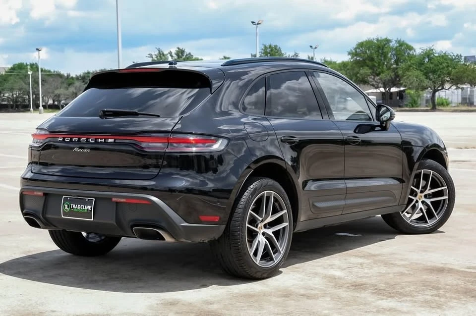 2023 Porsche Macan T - Image 6 of 18