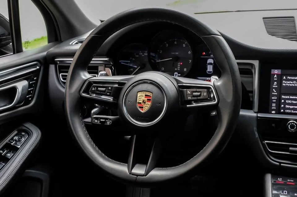 2023 Porsche Macan T - Image 17 of 18