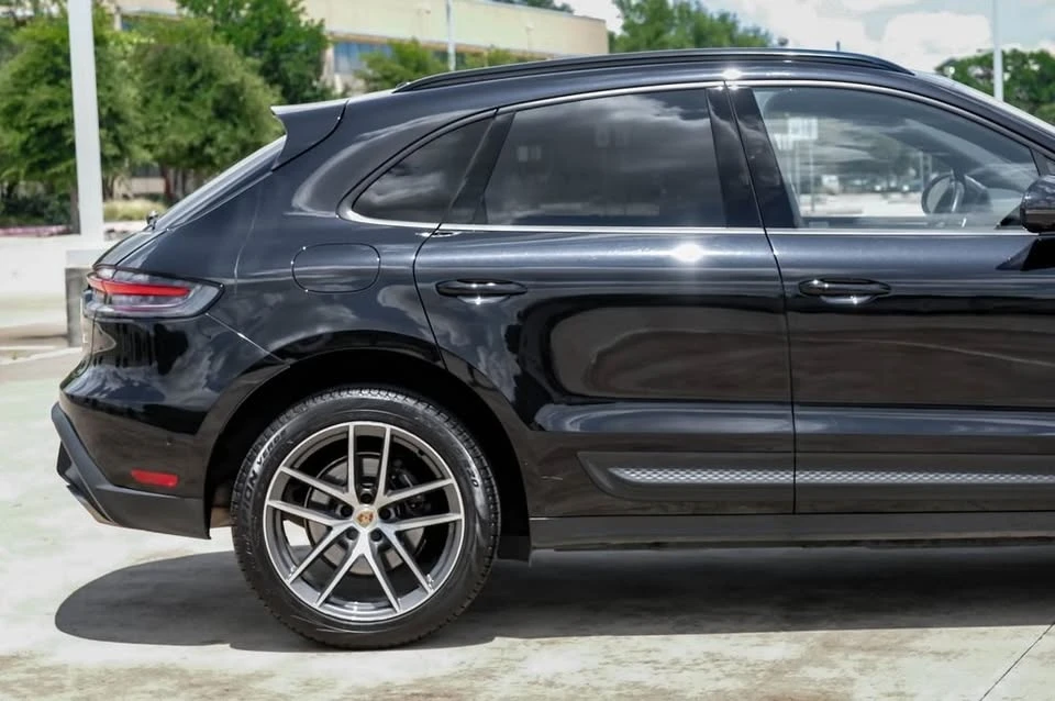 2023 Porsche Macan T - Image 4 of 18